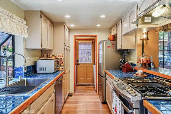 $499,000 | 1847 Thrush Road, Wrightwood, CA 92397