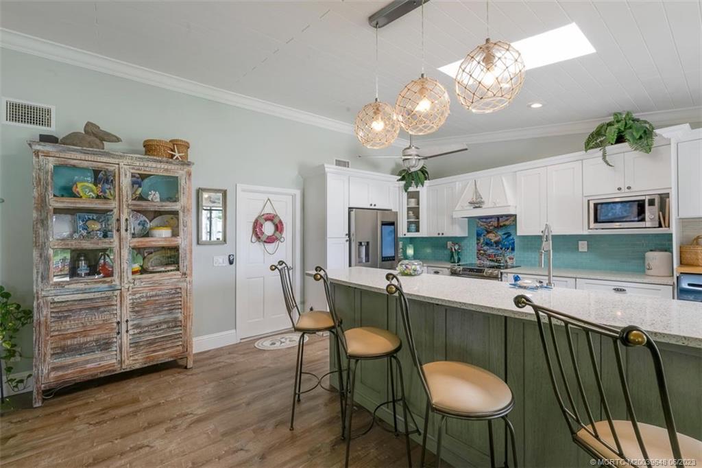 1739 Southwest Dyer Point Road Palm City, FL 34990 - Photo 9 of 39 Gallery Image 9