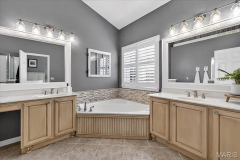 $509,900 | 146 Silverstone Circle, Byrnes Mill, MO 63051