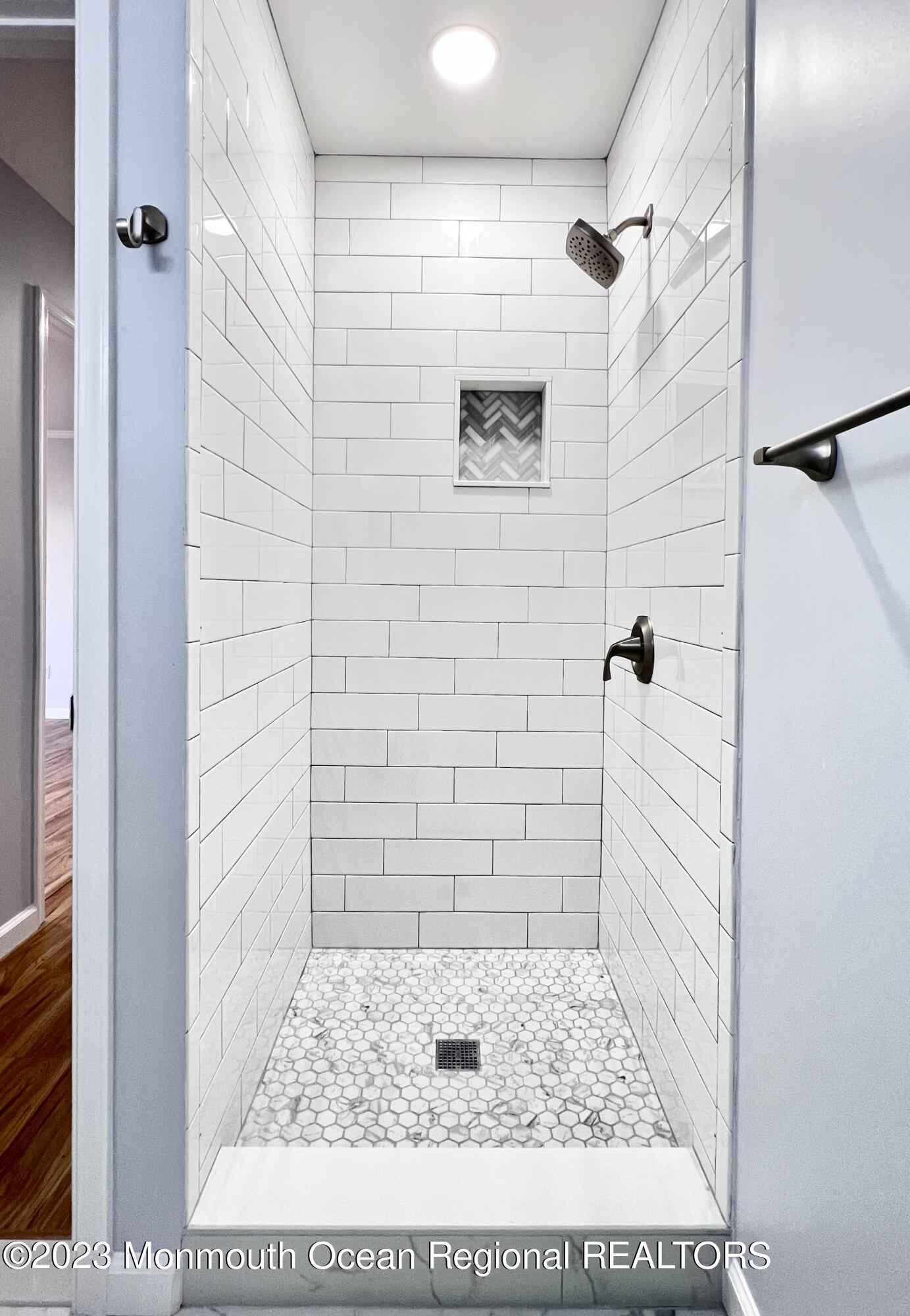 159 Tanglewood Place Morganville, NJ 07751 - Photo 26 of 29 2nd Bathroom