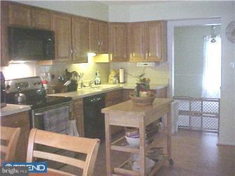 810 McKendimen Road Shamong, NJ 08088 - Photo 6 of 11 Kitchen