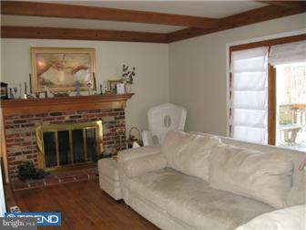 810 McKendimen Road Shamong, NJ 08088 - Photo 8 of 11 Family Room