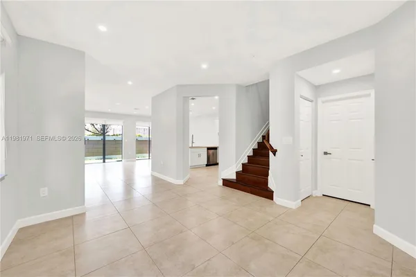 $4,695 | 5880 Northwest 104th Path, Doral, FL 33178