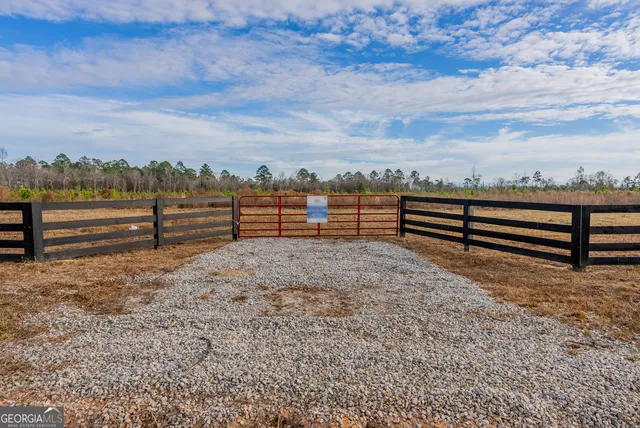 a view of outdoor space with city view