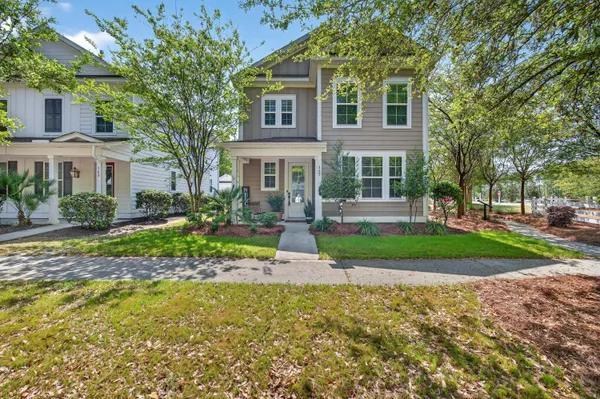 $439,000 | 165 Village Ponds Drive, Summerville, SC 29483