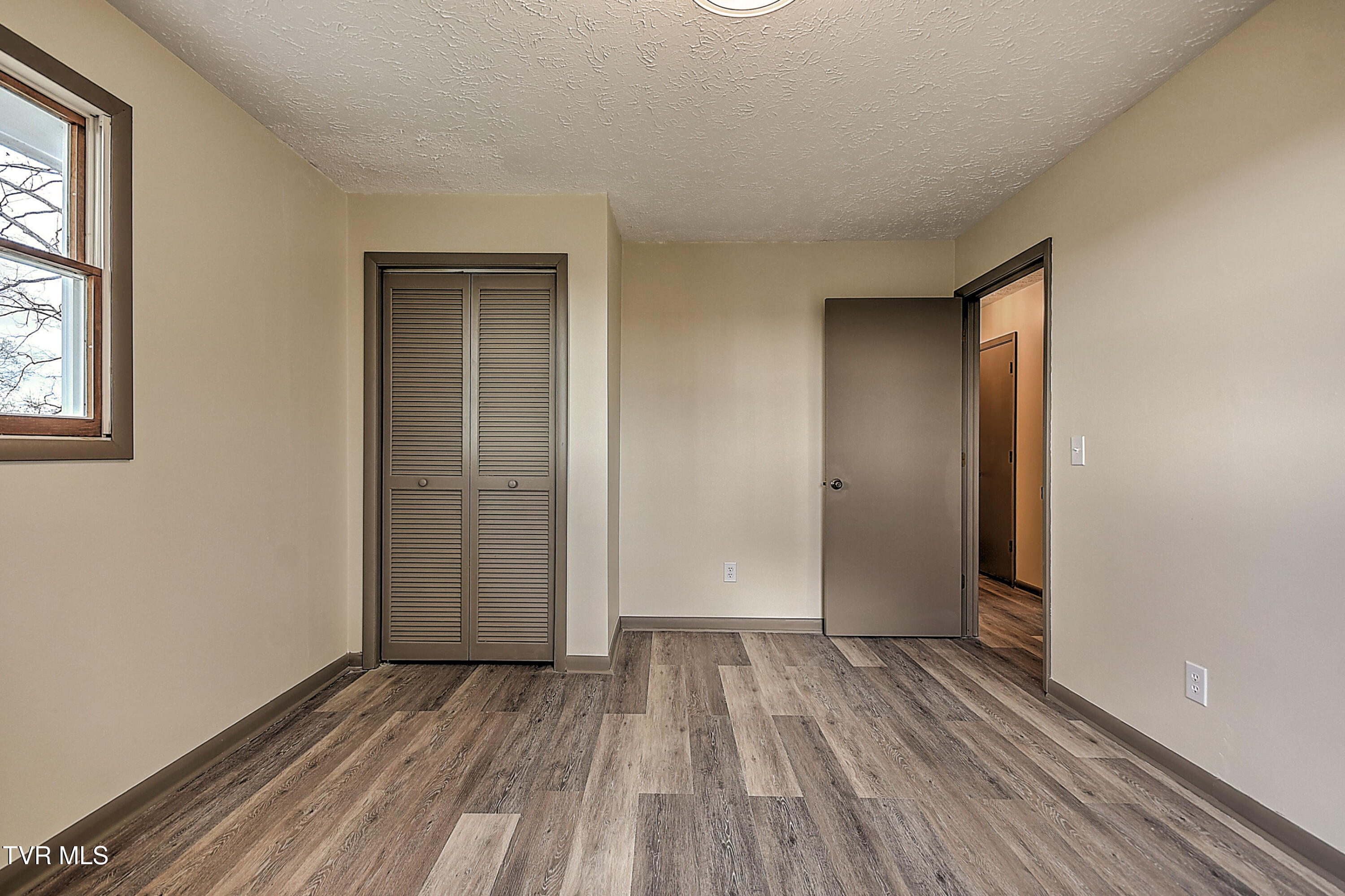 148 Whitehills Road Kingsport, TN 37660 - Photo 30 of 58 148 Whitehills ES-27