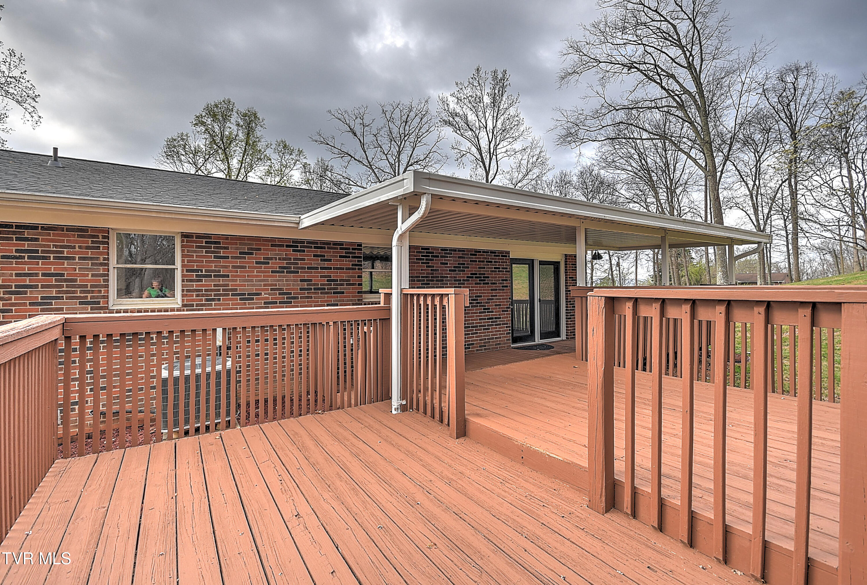 148 Whitehills Road Kingsport, TN 37660 - Photo 41 of 58 148 Whitehills ES-38