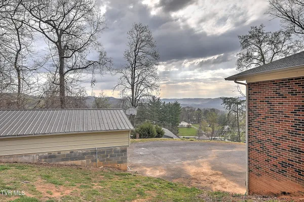 $359,900 | 148 Whitehills Road, Kingsport, TN 37660