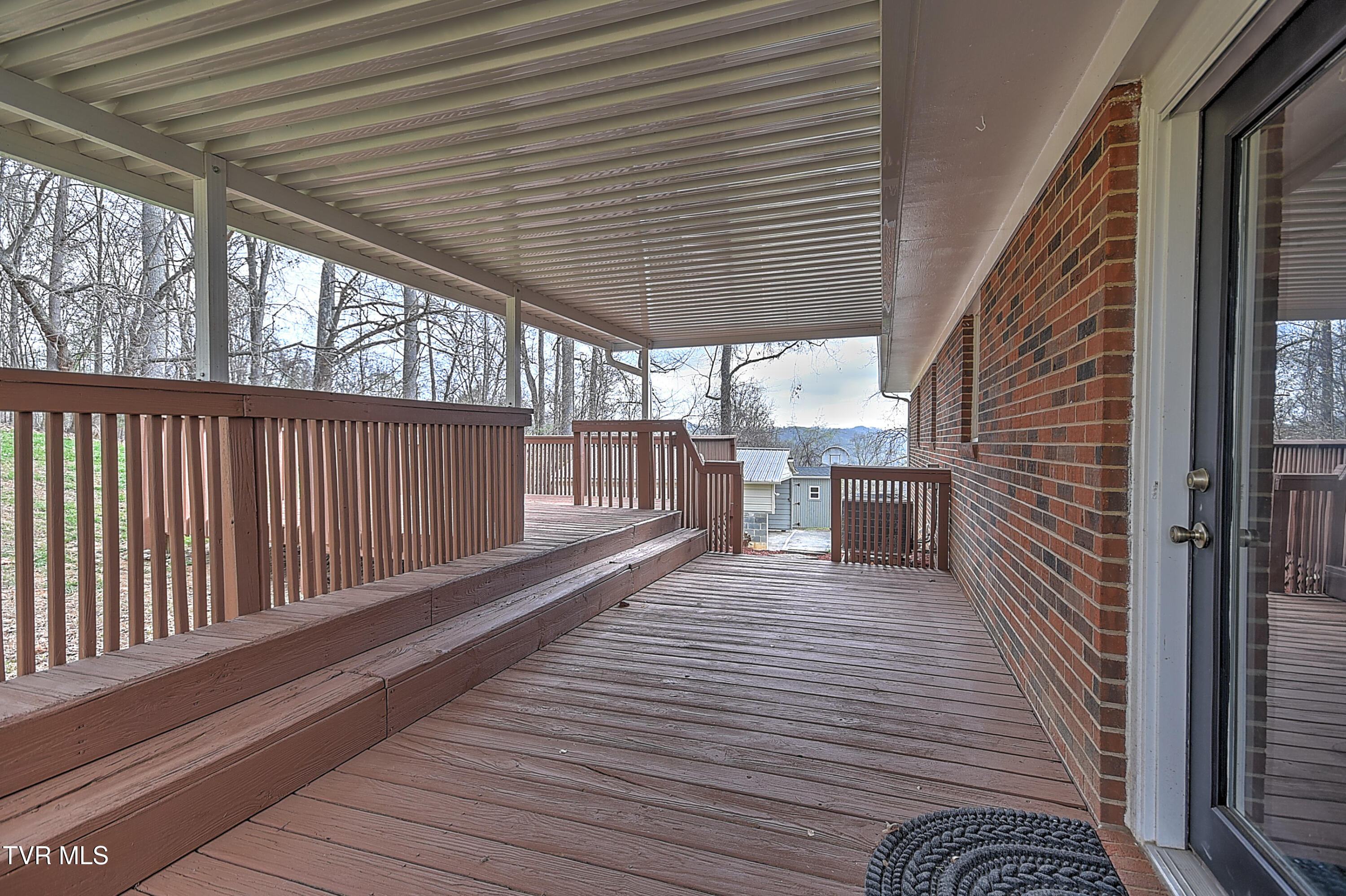 148 Whitehills Road Kingsport, TN 37660 - Photo 45 of 58 148 Whitehills ES-42