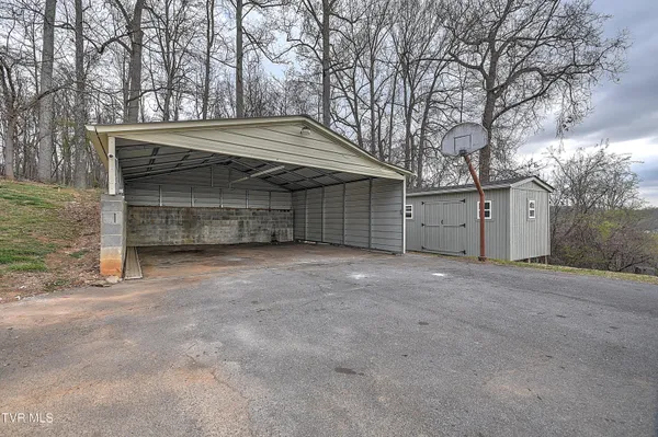$359,900 | 148 Whitehills Road, Kingsport, TN 37660