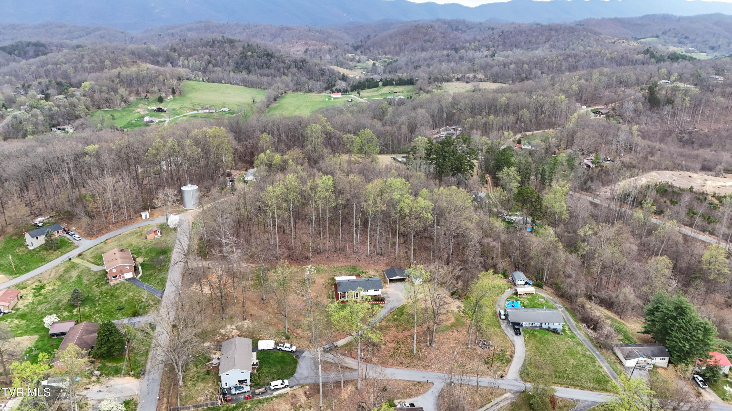 148 Whitehills Road Kingsport, TN 37660 - Photo 57 of 58 148 Whitehills Rd Drone ELLA-3