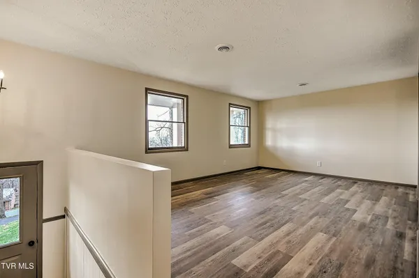 $359,900 | 148 Whitehills Road, Kingsport, TN 37660