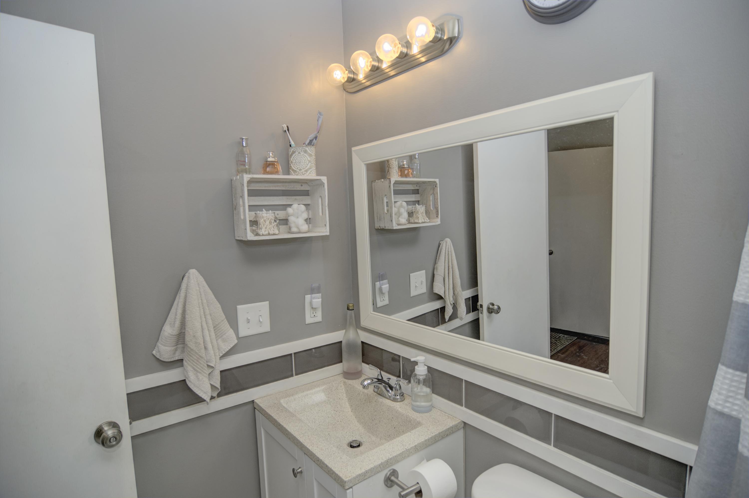 1026 Secessionville Road Charleston, SC 29412 - Photo 22 of 33 1026Secessionville_MasterrBath_17