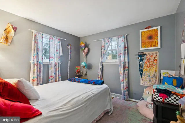 $405,000 | 323 Westminster Boulevard, Blackwood, NJ 08012