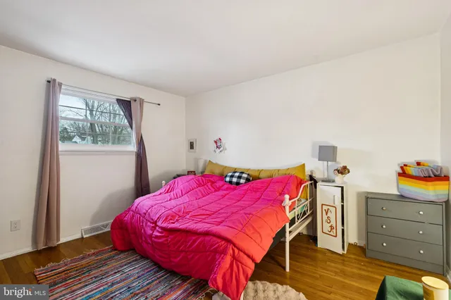 $405,000 | 323 Westminster Boulevard, Blackwood, NJ 08012