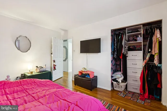 $405,000 | 323 Westminster Boulevard, Blackwood, NJ 08012