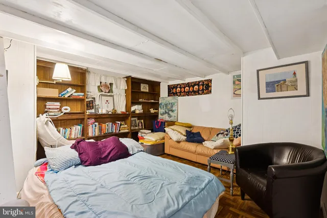 $405,000 | 323 Westminster Boulevard, Blackwood, NJ 08012