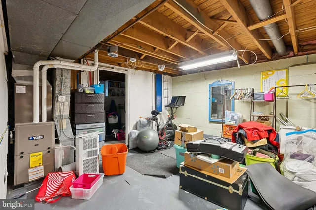 $405,000 | 323 Westminster Boulevard, Blackwood, NJ 08012