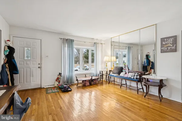 $395,000 | 323 Westminster Boulevard, Blackwood, NJ 08012