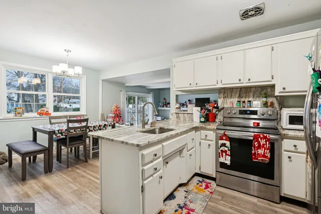 $405,000 | 323 Westminster Boulevard, Blackwood, NJ 08012