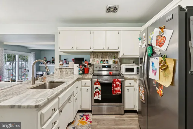 $405,000 | 323 Westminster Boulevard, Blackwood, NJ 08012