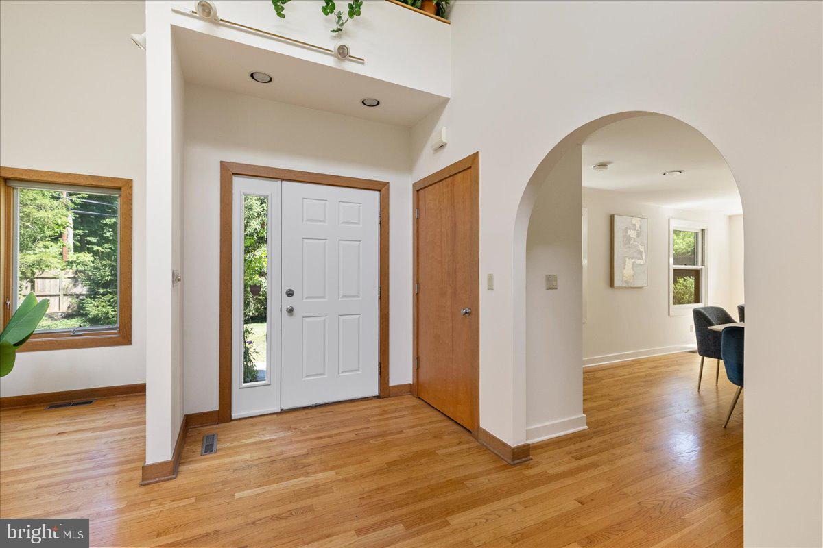 536 Cherry Valley Road Princeton, NJ 08540 - Photo 6 of 28