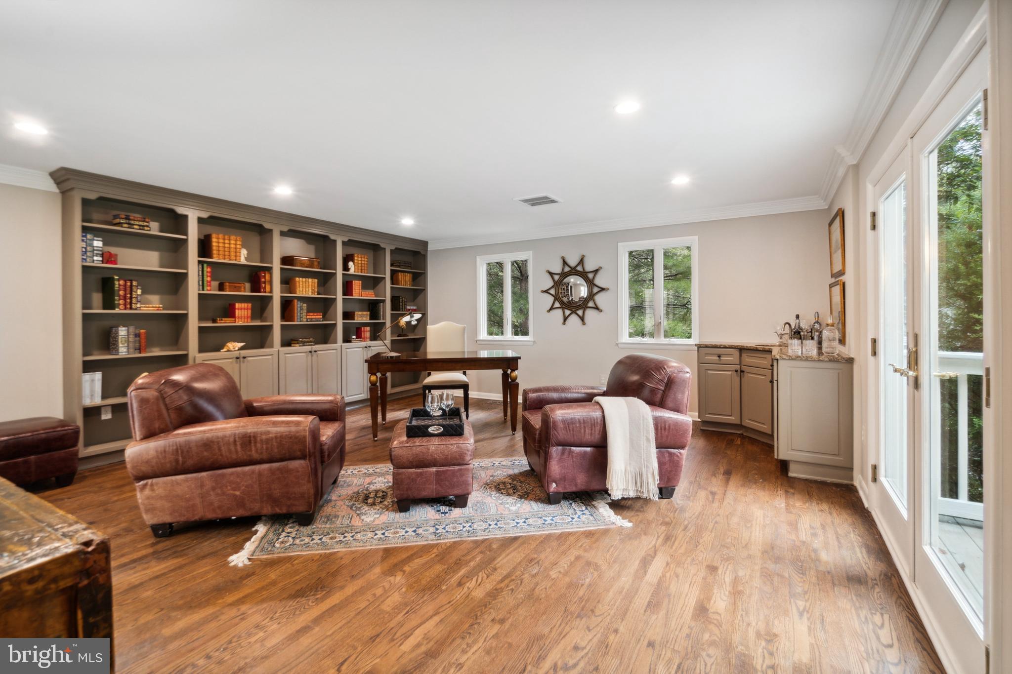 3238 Fox Mill Road Oakton, VA 22124 - Photo 4 of 41 Office/Library with Wet Bar