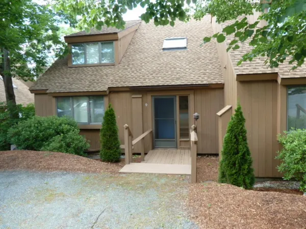 $2,500 | 9 Pioneer Point, Grantham, NH 03753