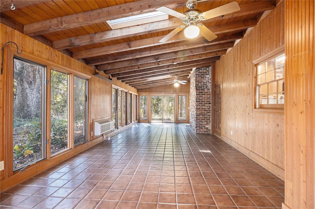 2437 Cardinal Way Tucker, GA 30084 - Photo 8 of 36