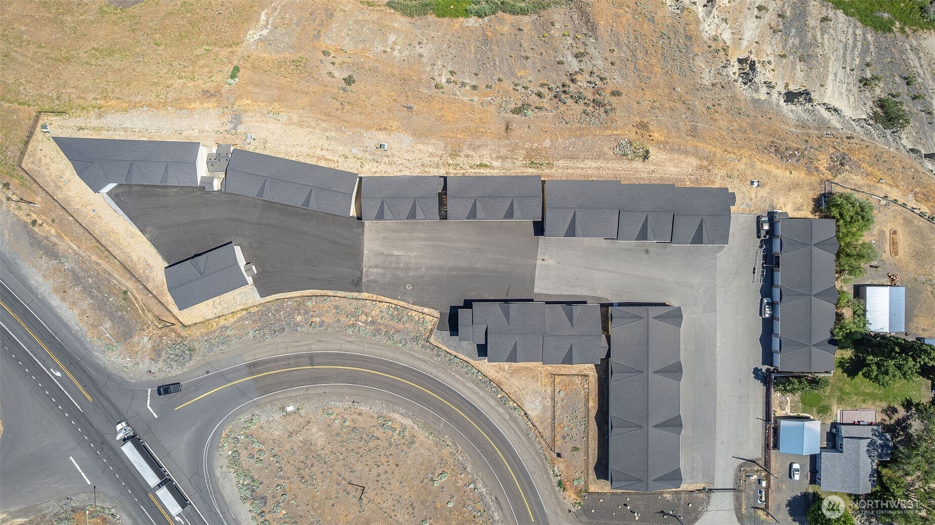 9967 Rd W 8 Northwest, Unit G41 Quincy, WA 98848 - Photo 24 of 27 an aerial view of a house with a garden