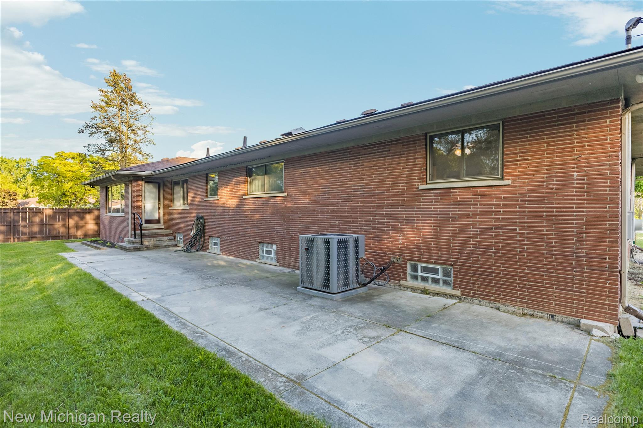 8359 Chicago Road South Warren, MI 48093 - Photo 63 of 74