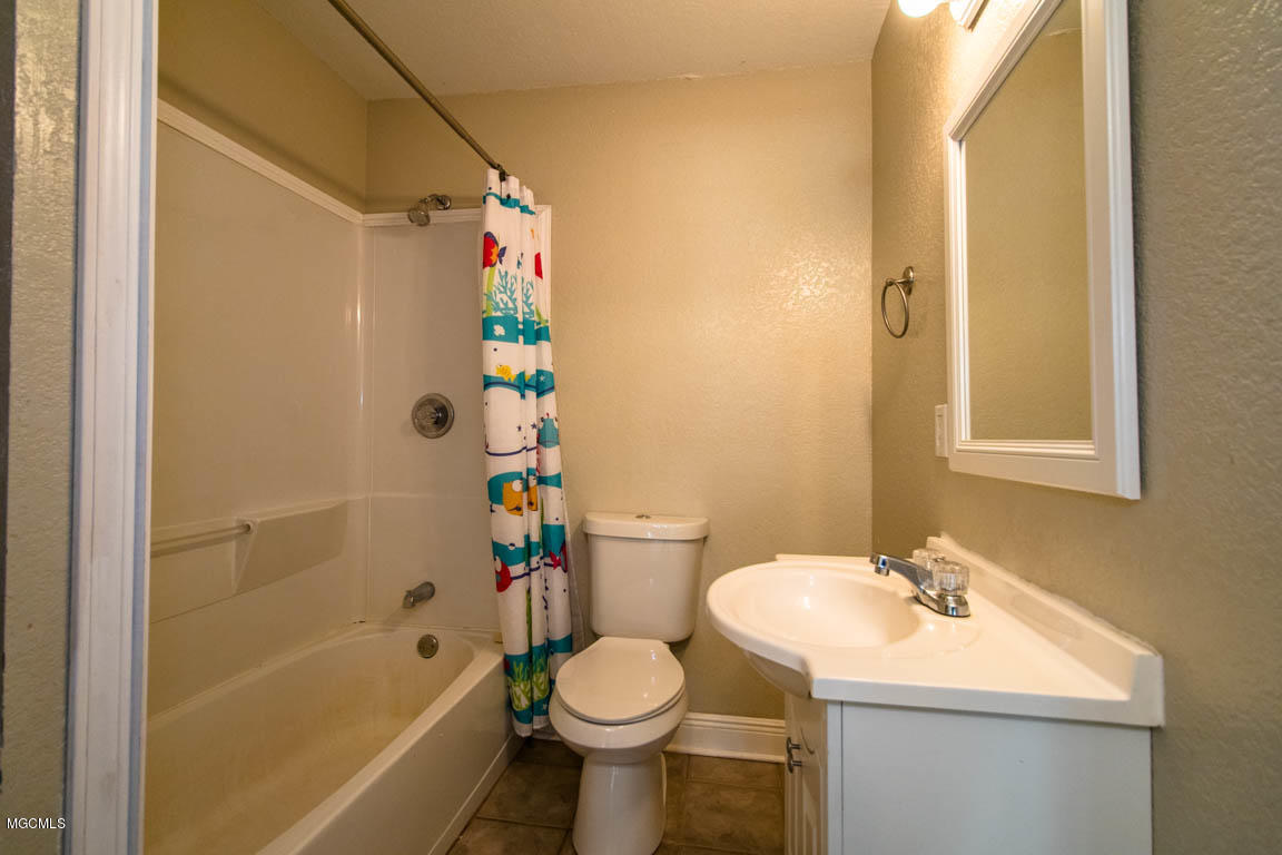 21470 Simoneaux Lane Saucier, MS 39574 - Photo 13 of 40 Bath guest