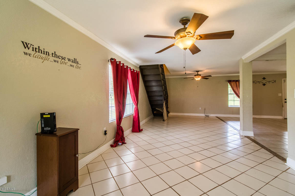 21470 Simoneaux Lane Saucier, MS 39574 - Photo 21 of 40 Family room 1.2