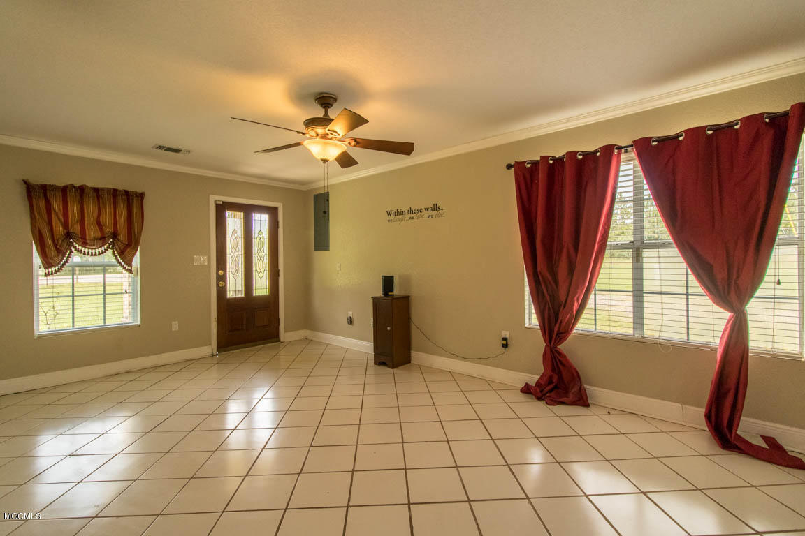 21470 Simoneaux Lane Saucier, MS 39574 - Photo 22 of 40 Family room 1.3