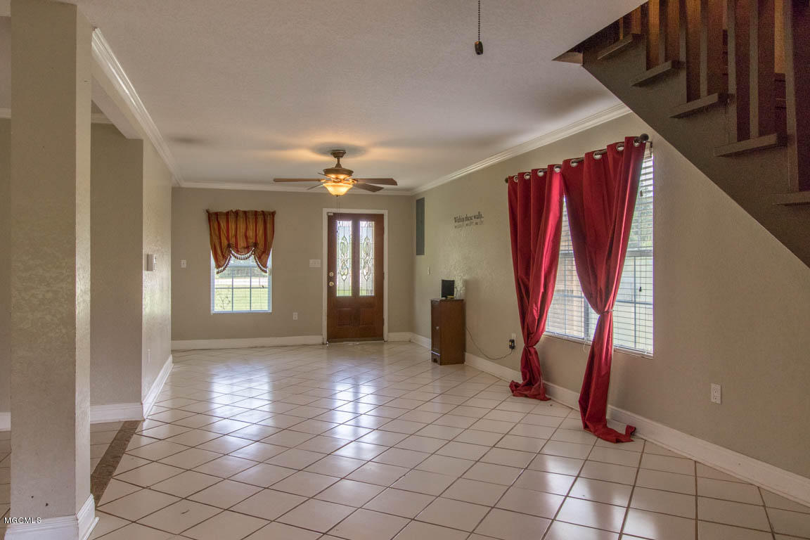 21470 Simoneaux Lane Saucier, MS 39574 - Photo 9 of 40 Family room 1.1