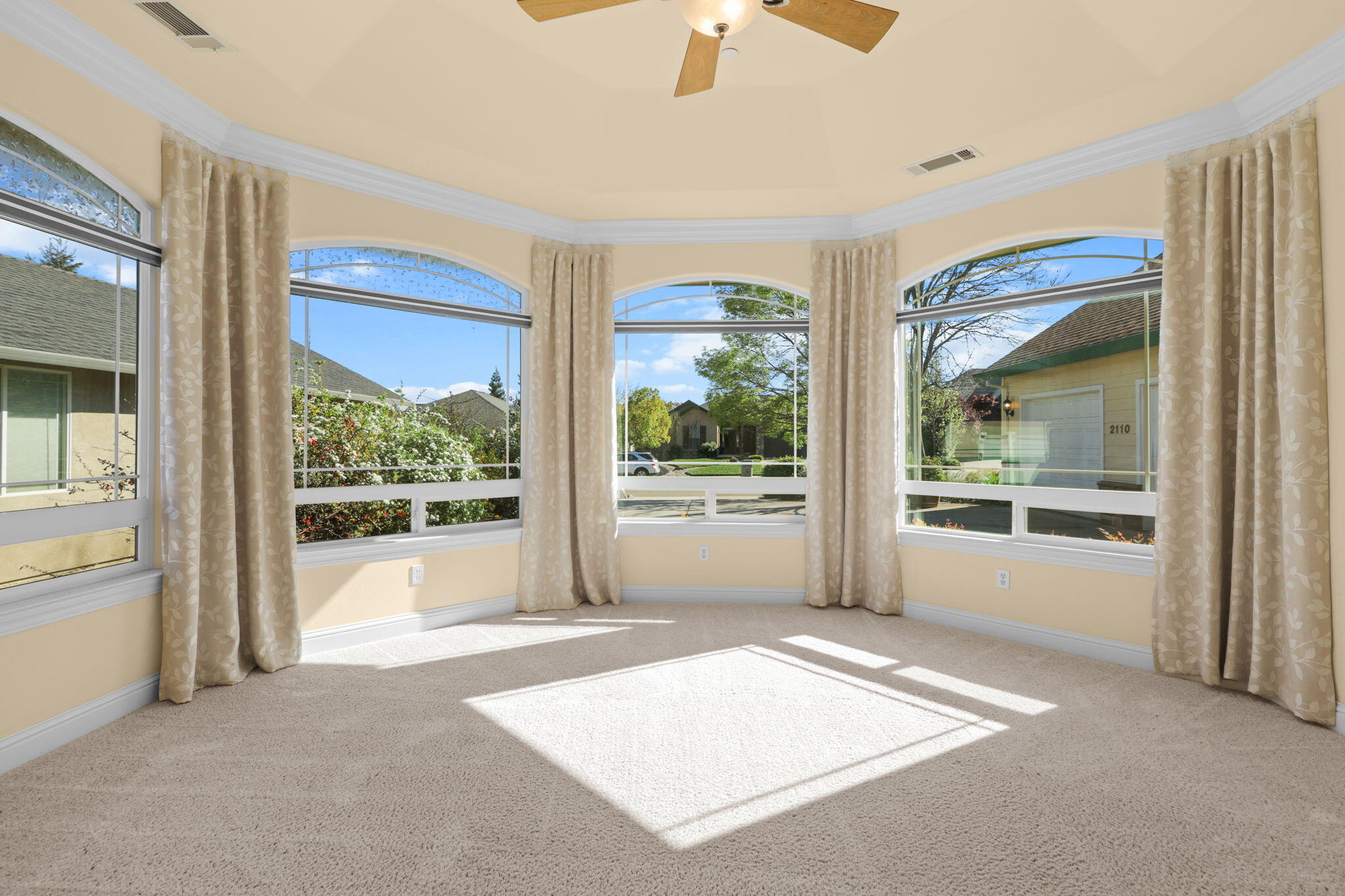 2110 Cadjew Street Redding, CA 96003 - Photo 19 of 61 Front Office