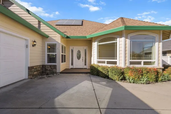 $660,000 | 2110 Cadjew Street, Redding, CA 96003