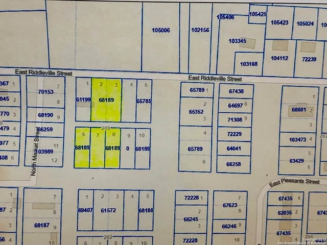 a view of a pathway of a building