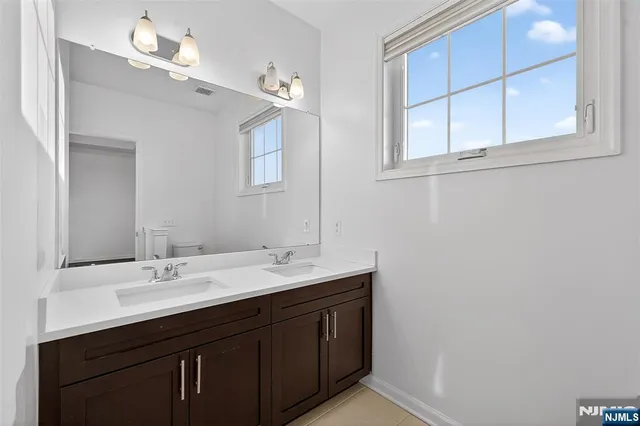 $4,800 | 215 Roosevelt Drive, Wood-Ridge, NJ 07075