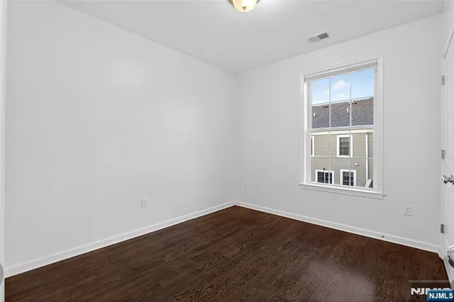 $4,800 | 215 Roosevelt Drive, Wood-Ridge, NJ 07075