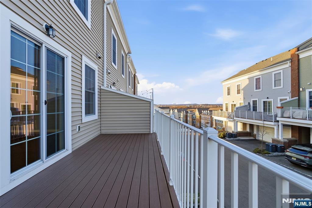 215 Roosevelt Drive Wood-Ridge, NJ 07075 - Photo 37 of 50