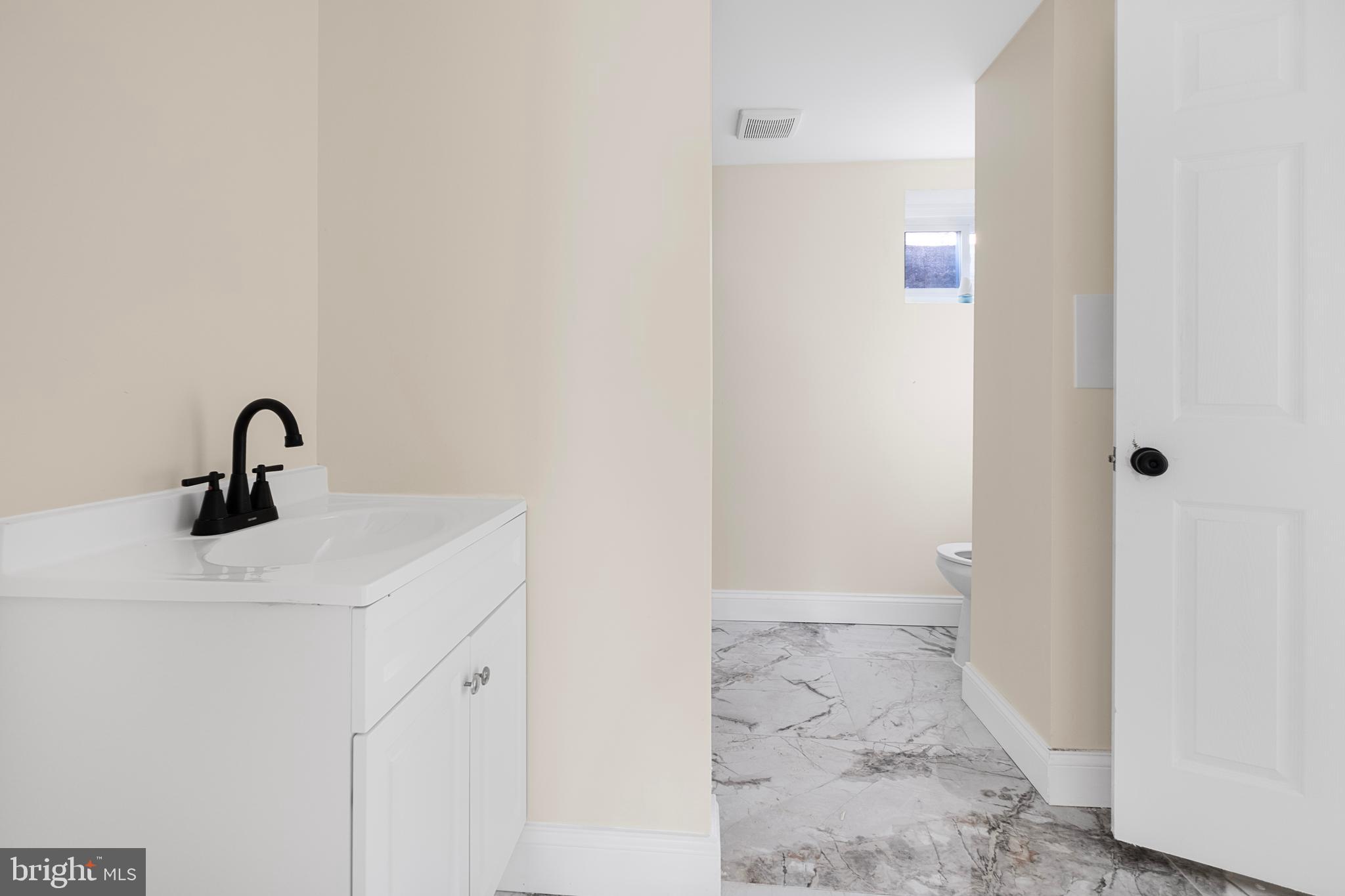 713 Marcy Avenue Oxon Hill, MD 20745 - Photo 22 of 24 a bathroom with a sink