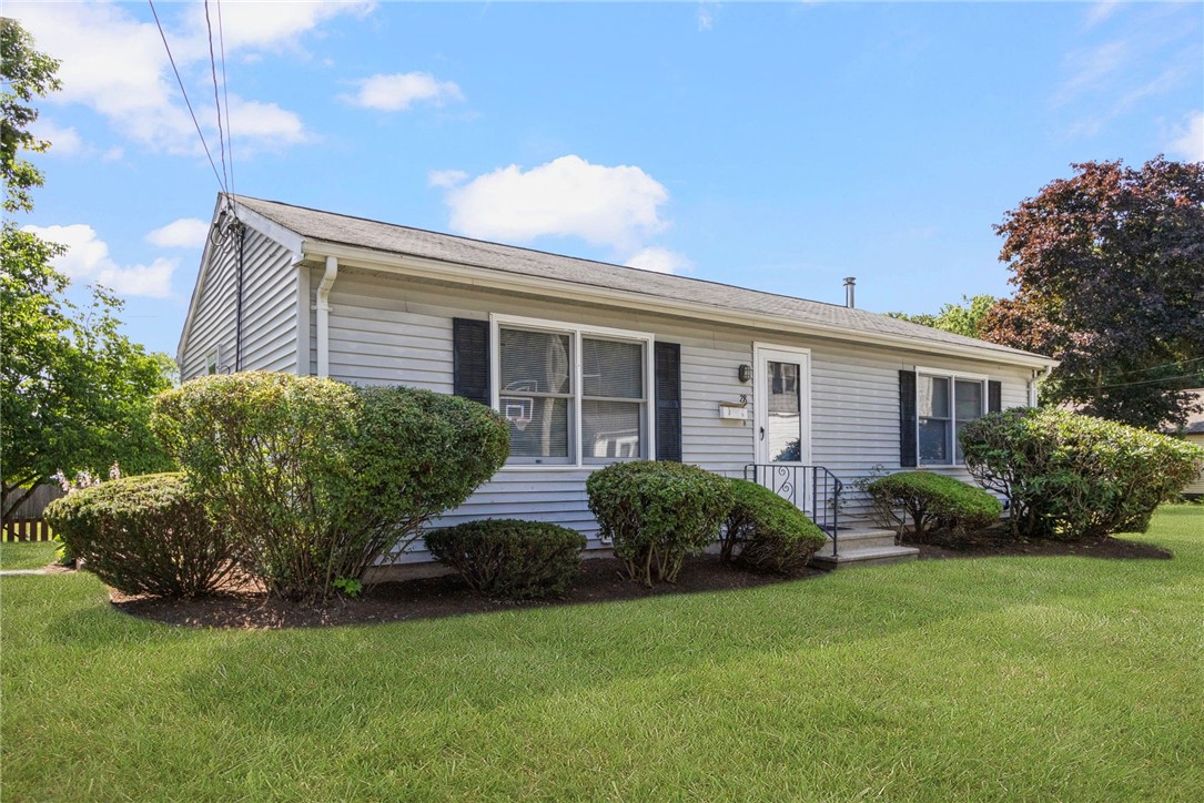 28 Elmer Avenue Warwick, RI 02886 - Photo 1 of 17