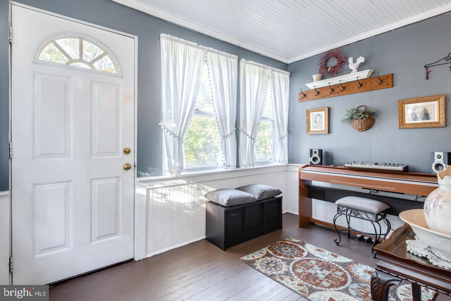 220 Lakeview Avenue Haddonfield, NJ 08033 - Photo 4 of 20
