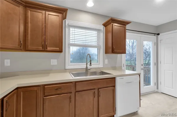 $2,650 | 940 Reserve Road, West Seneca, NY 14224