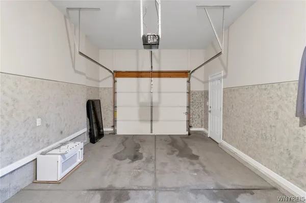 $2,650 | 940 Reserve Road, West Seneca, NY 14224