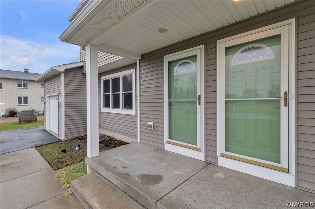 940 Reserve Road West Seneca, NY 14224 - Photo 4 of 35