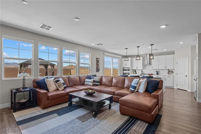 $769,900 | 2661 Cava Tirreni Street, Henderson, NV 89044