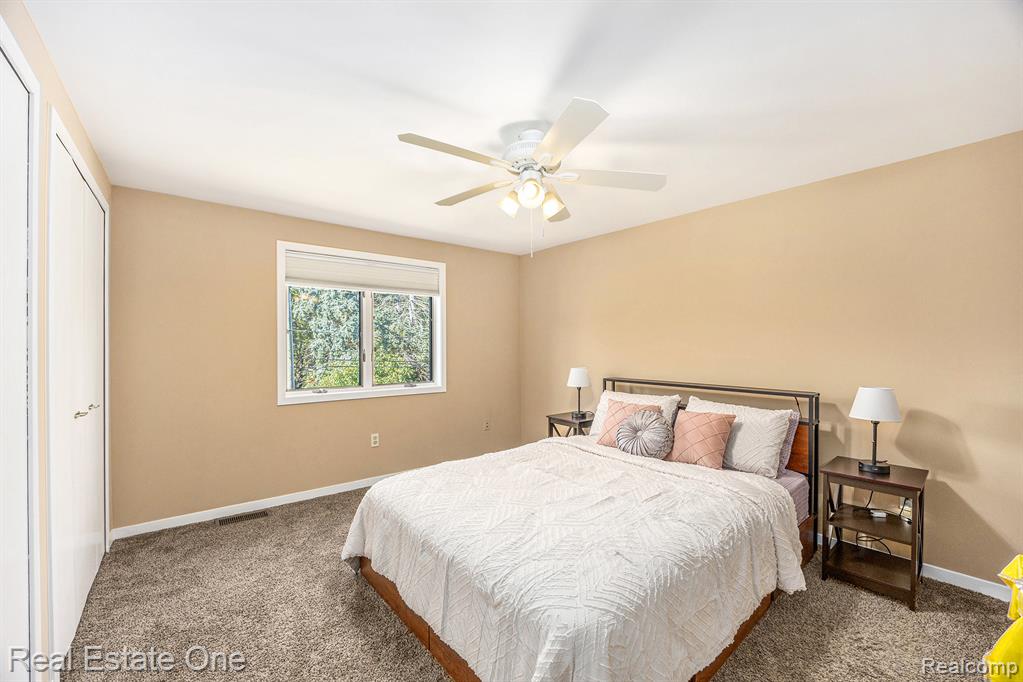 1083 North Livernois Road Rochester Hills, MI 48306 - Photo 18 of 36 Gallery Image 18