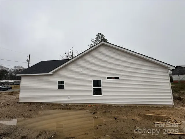 $324,950 | 4470 Kingsbury Drive, Midland, NC 28107